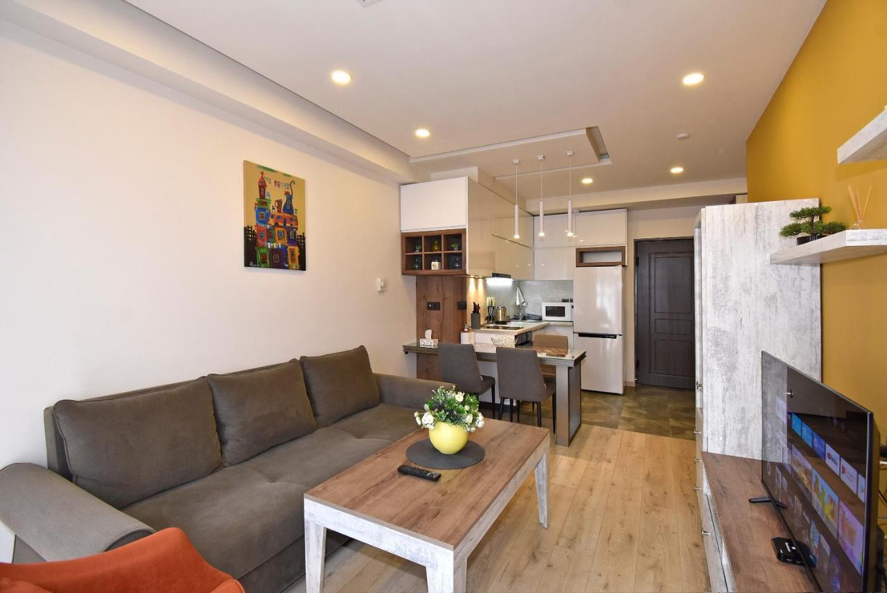 Home4You Apartments On Koghbatsi 耶烈万 外观 照片