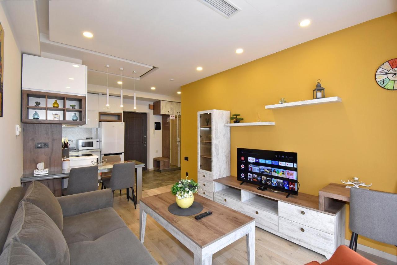 Home4You Apartments On Koghbatsi 耶烈万 外观 照片