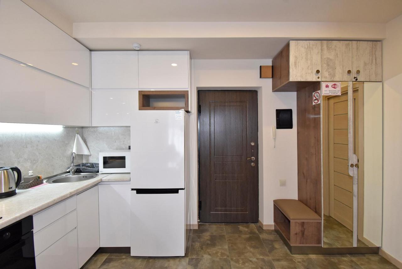 Home4You Apartments On Koghbatsi 耶烈万 外观 照片