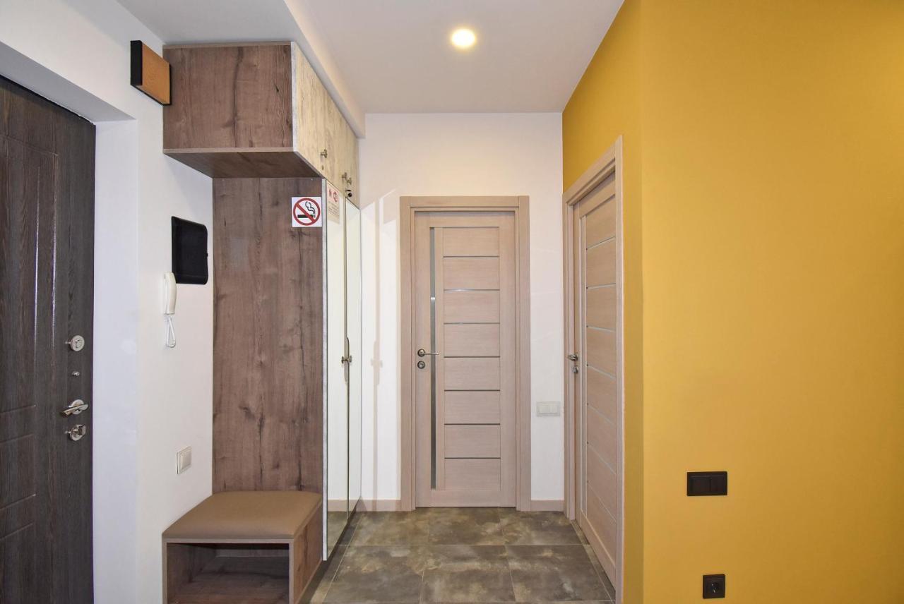 Home4You Apartments On Koghbatsi 耶烈万 外观 照片