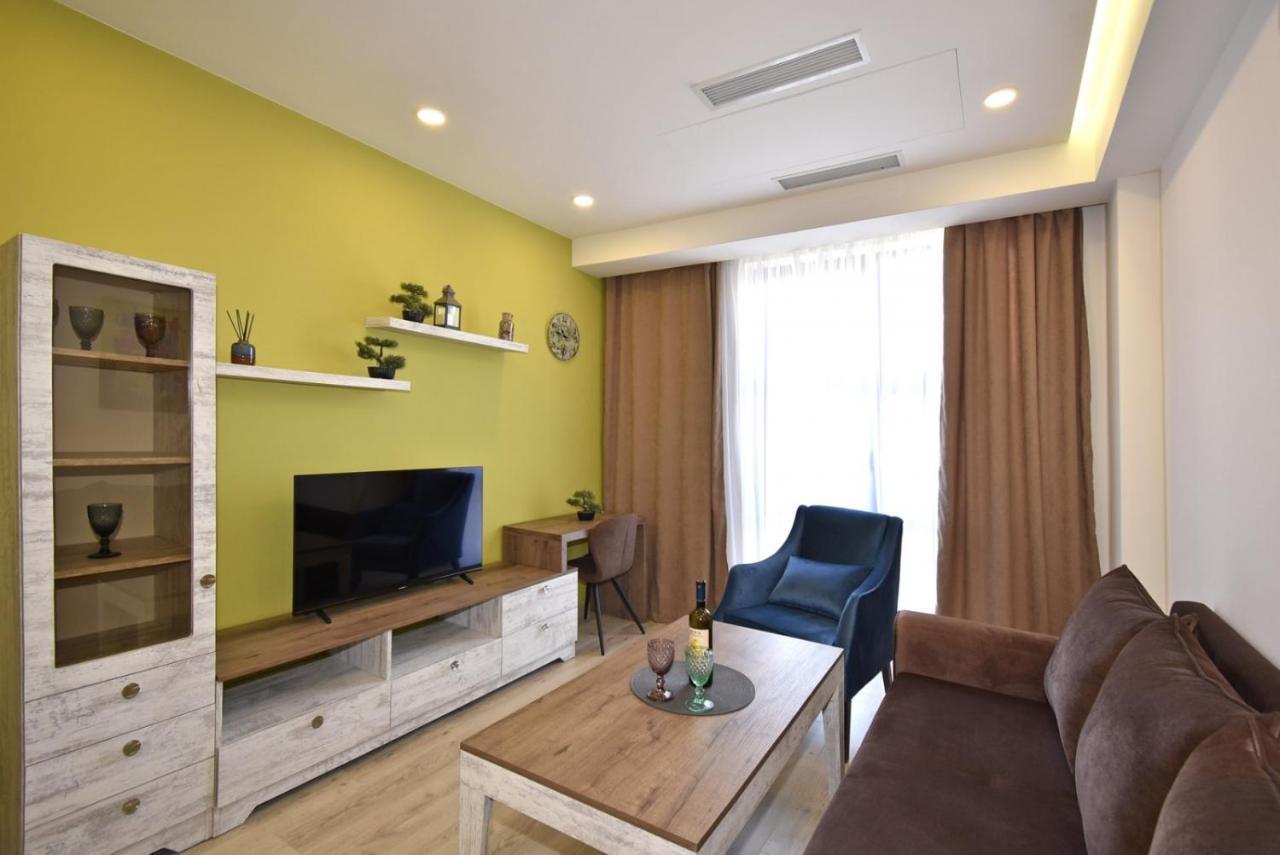 Home4You Apartments On Koghbatsi 耶烈万 外观 照片